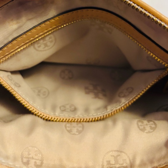 Tory Burch Priscilla Studded Tan Convertible Clutch Crossbody EUC - Picture 14 of 15